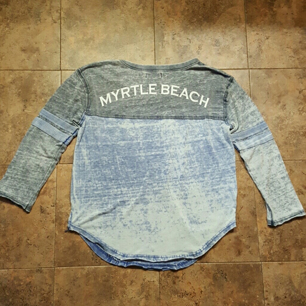 Ocean Drive size M shirt in gray and blue